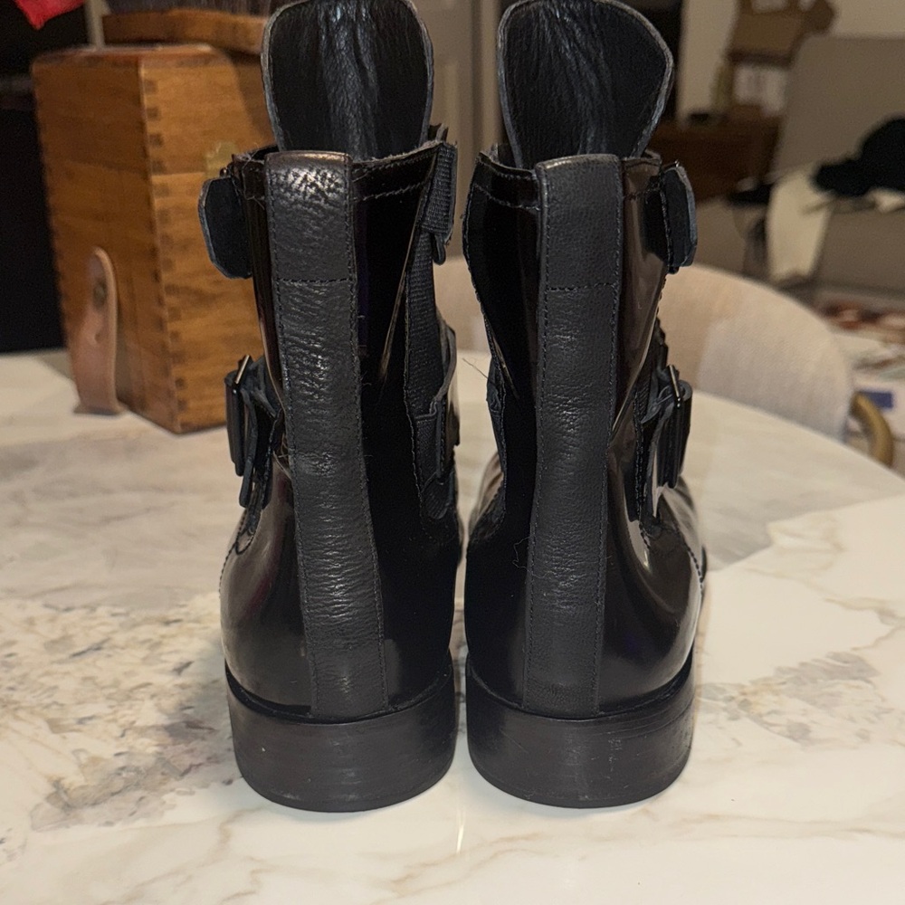 Pour La Victoire Patent Leather Ankle Booties - Picture 6 of 9